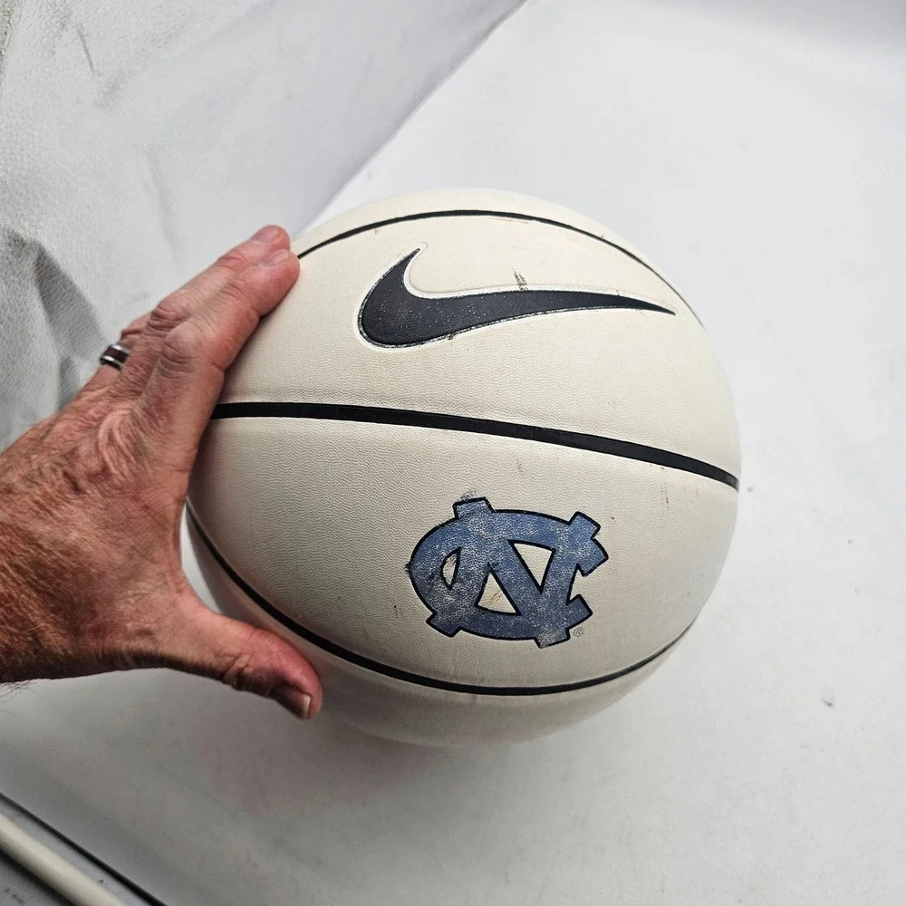North Carolina Tar Heels Basketball Ball Size 7 Brown NCAA Basketball UNC Nike
